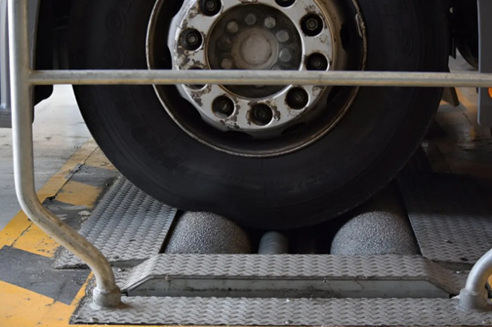“Absolute nonsense”: Welsh operator cut to one vehicle over brake-test failings