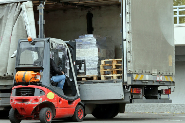 No more forced unloading: Romania to fine firms for forcing drivers to load/unload