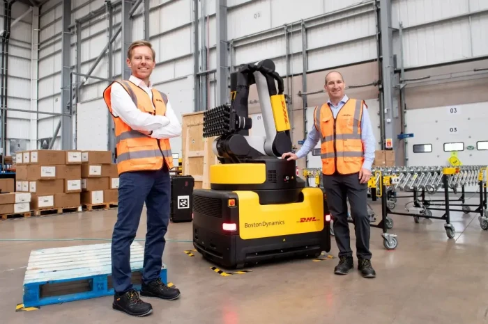 DHL to roll out 1,000 robots with £550m UK investment